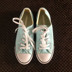 Tiffany blue Converse